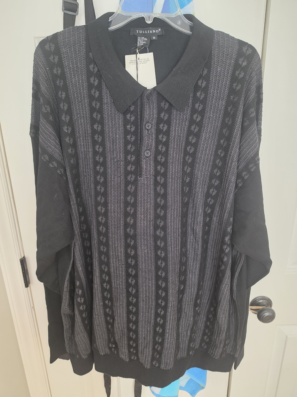 Tulliano Men's Black & Gray V-Neck Polo Sweater